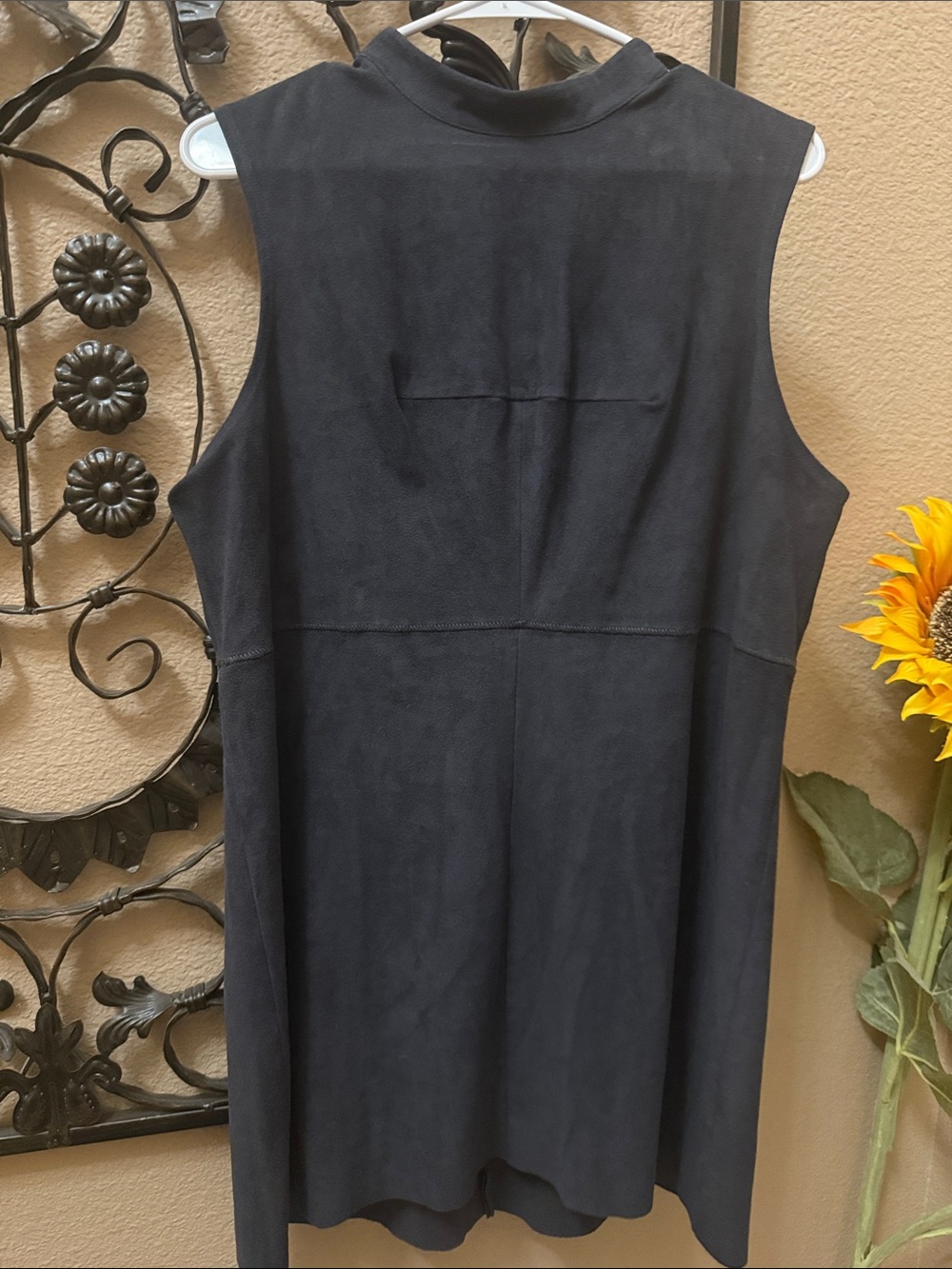 LYSSÉ Sleeveless Black A-Line Dress Size L